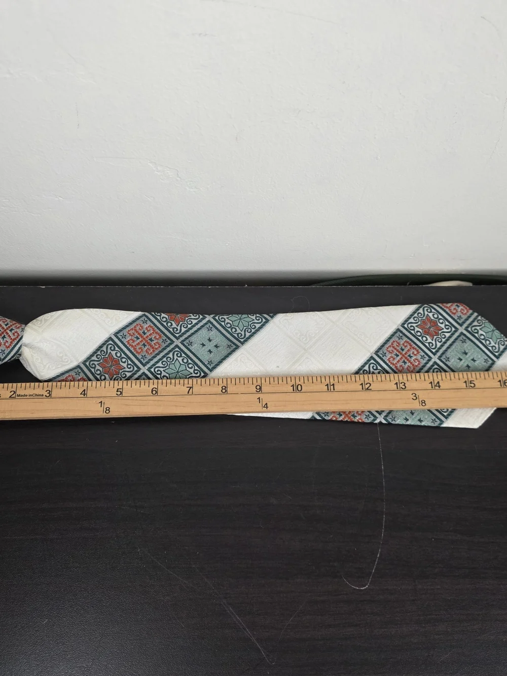 Vintage 1970s Custom Tailored Geometric Clip On Necktie